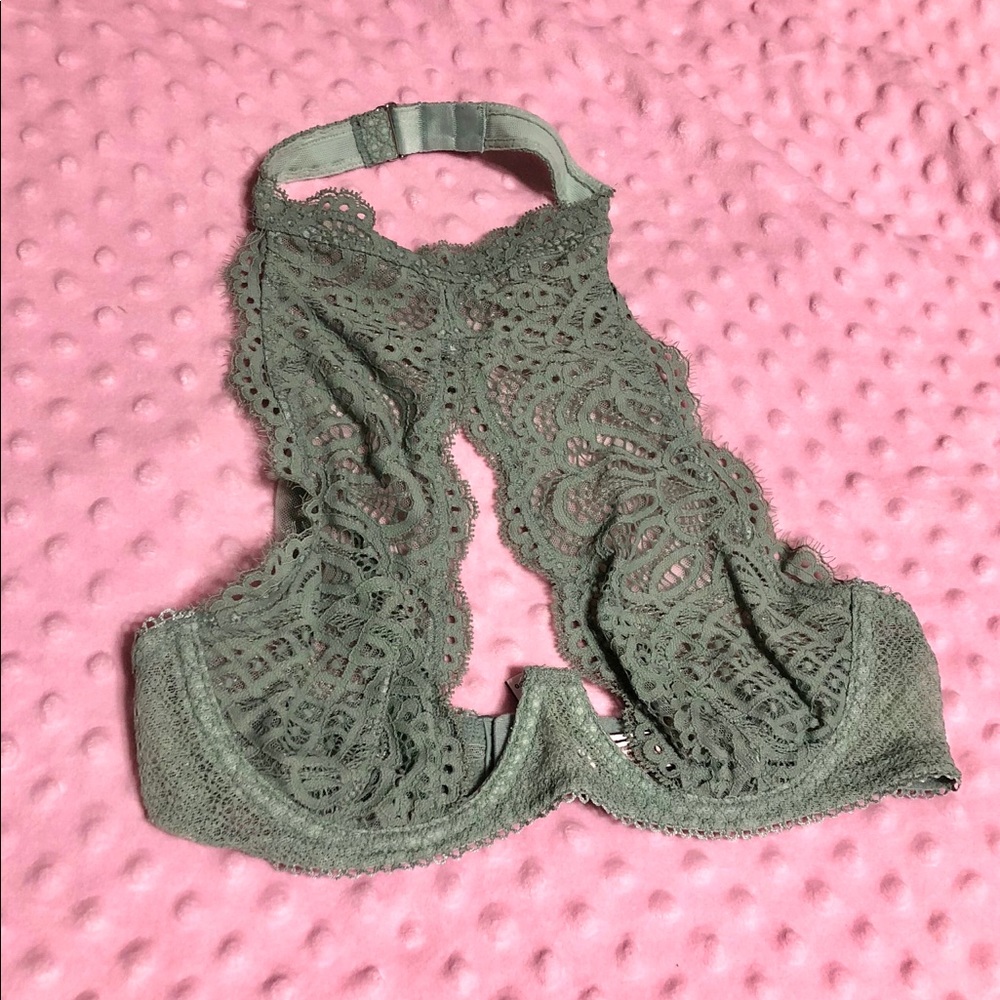 NWT Victoria’s Secret plunging lace bra